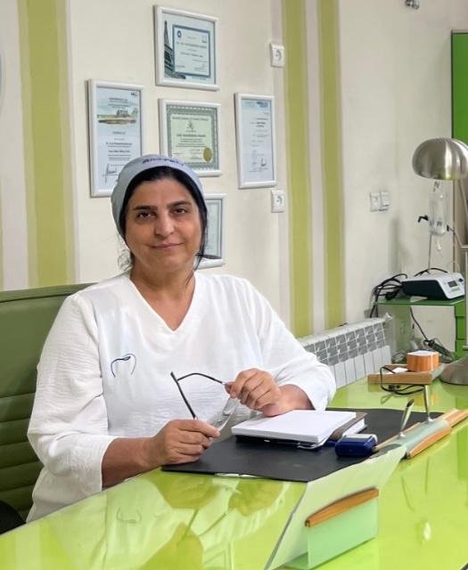 دکتر مستخدمین حسینی